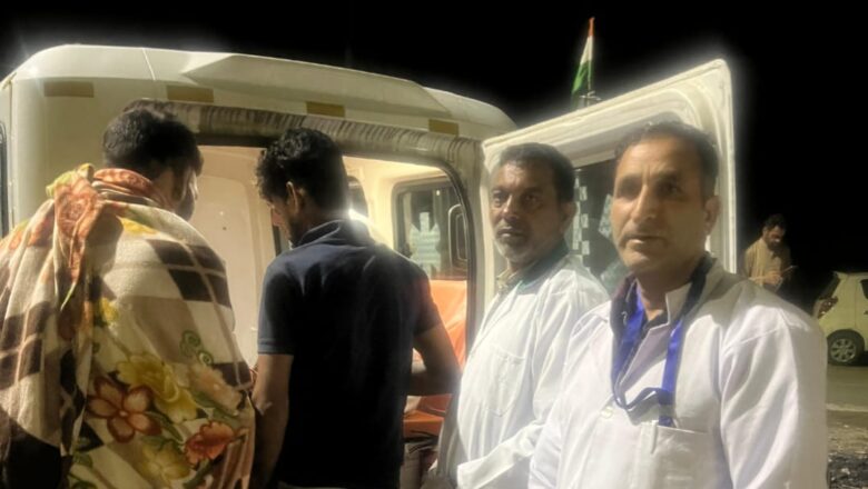 Emergency medical camp established for stranded travelers on Jammu-Srinagar Highway