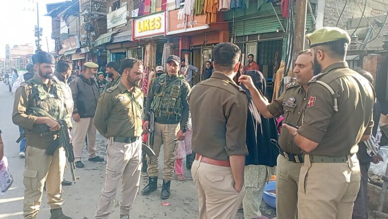 25 vendors booked in Anantnag for selling unhygienic food