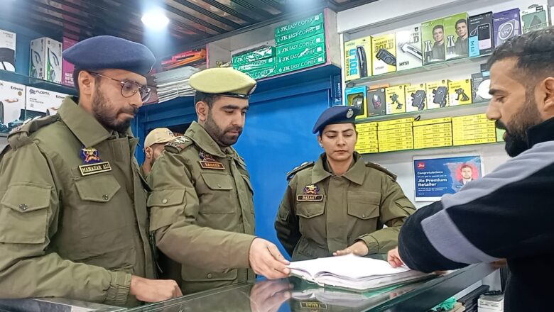Police launch crackdown on SIM misuse, inspect vendors across Anantnag